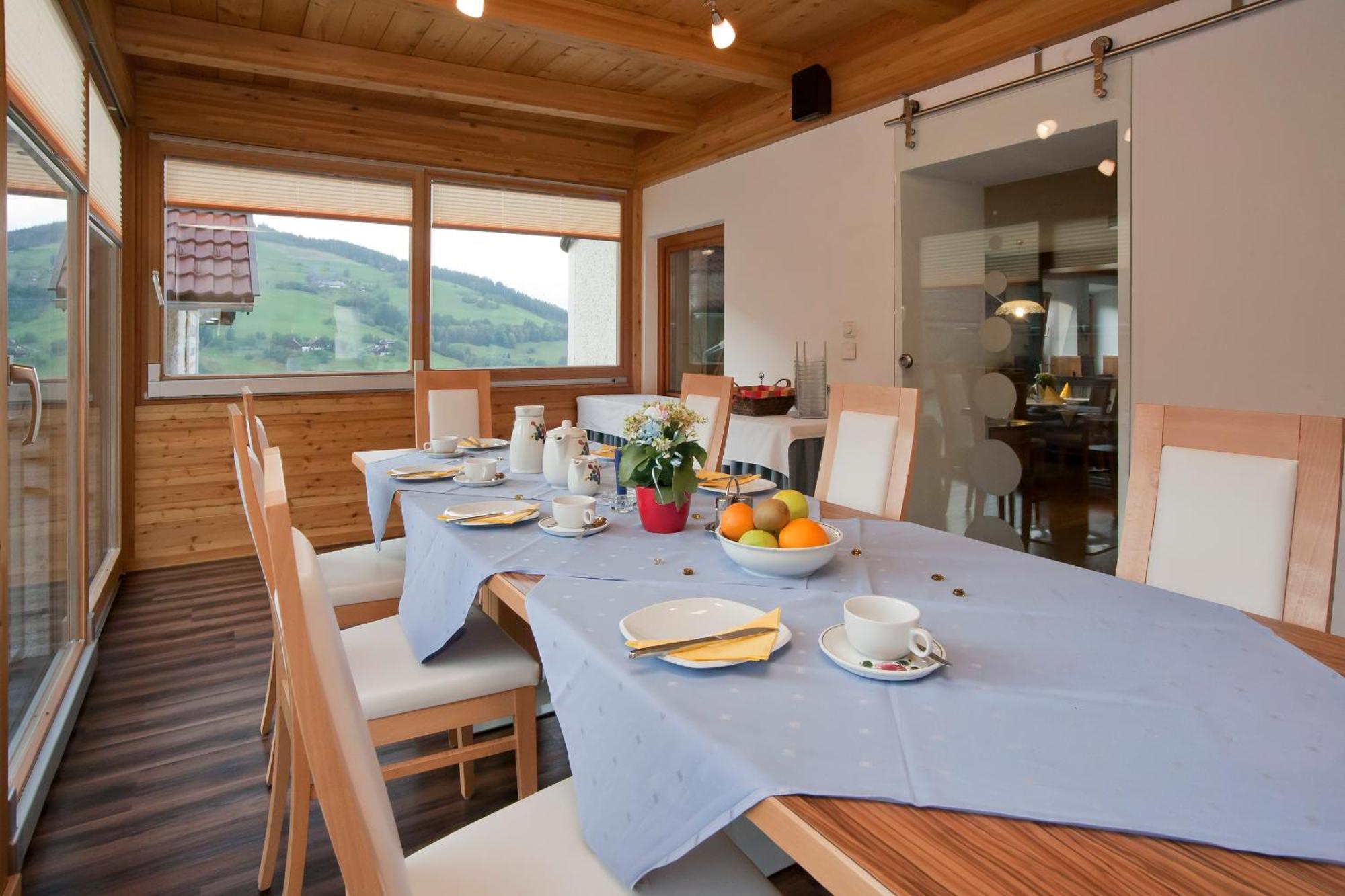 Sportbauernhof - Gasthaus Hochalmblick Krems in Kaernten Extérieur photo